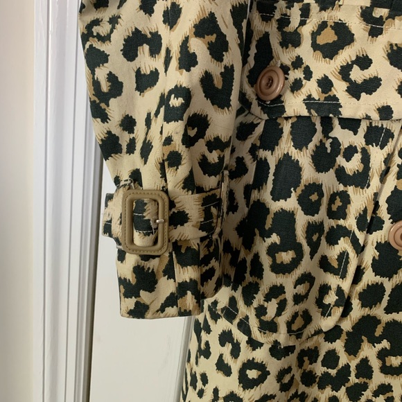 Like new animal print trench coat by Style Portfolio(Nordstrom) size M - Picture 5 of 10